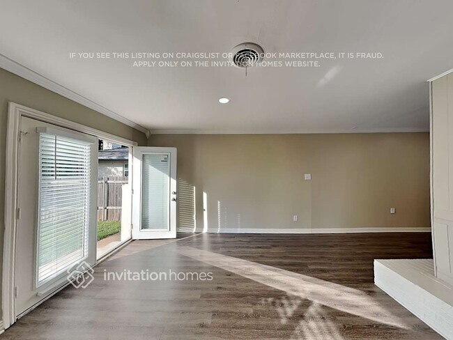 Building Photo - 2815 Norwood Ln