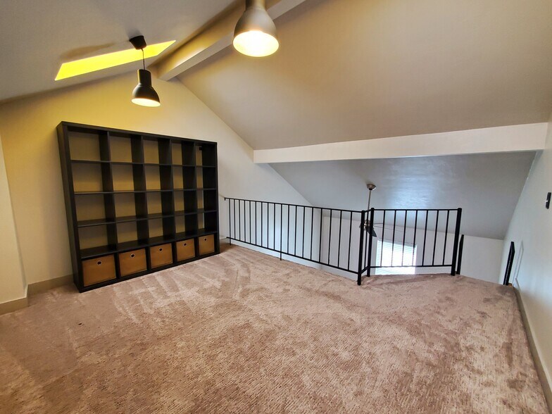 Loft/Study/Game Room with Bookshelves - 1432 W Telegraph Hill Dr
