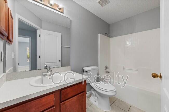 Building Photo - 3028 Sandstone Cir