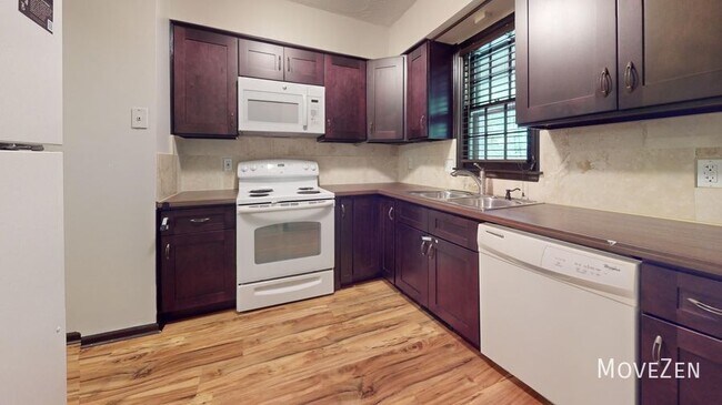 Building Photo - 726 Braniff Dr Cary, NC 27513 Semi Private...