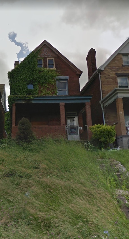Primary Photo - FOR SALE ONLY - Home For Sale Fixer upper