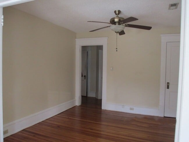 Building Photo - Charming 2br 1ba Condo in Five Points! Ava...