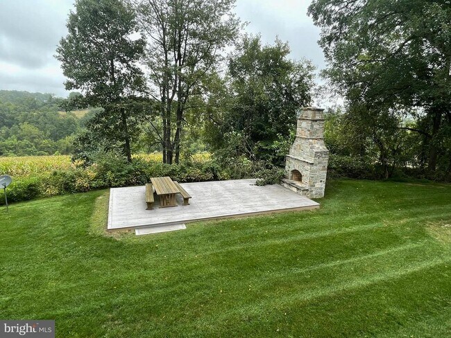 Building Photo - 3317 Black Rock Rd