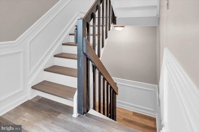 Building Photo - 518 Demoss Ct