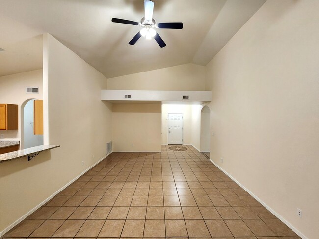 Building Photo - 1219 Gunsight Peak Dr
