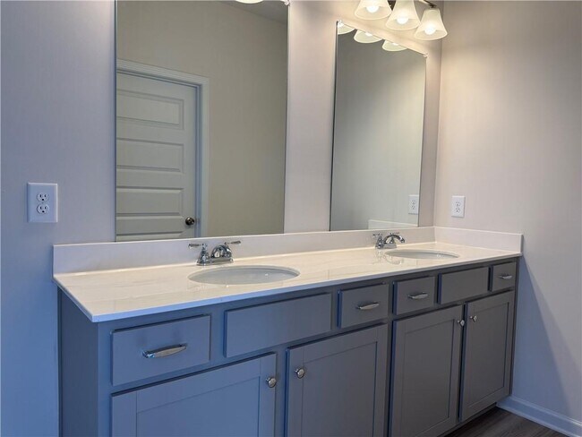 Building Photo - 24 Busby Dr