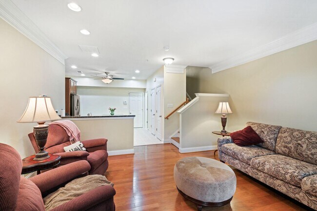 Building Photo - 308 Orchard Ridge Dr