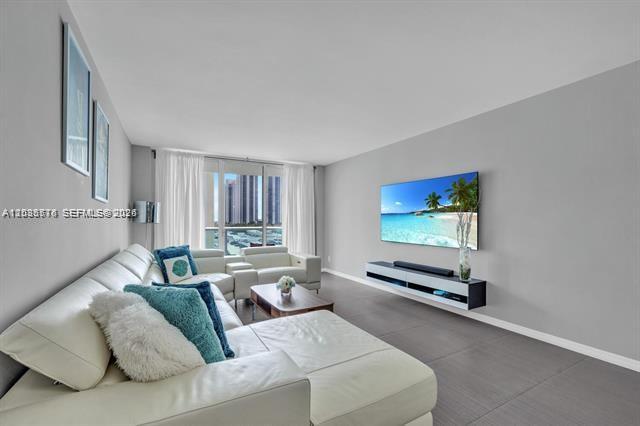 Building Photo - 19390 Collins Ave