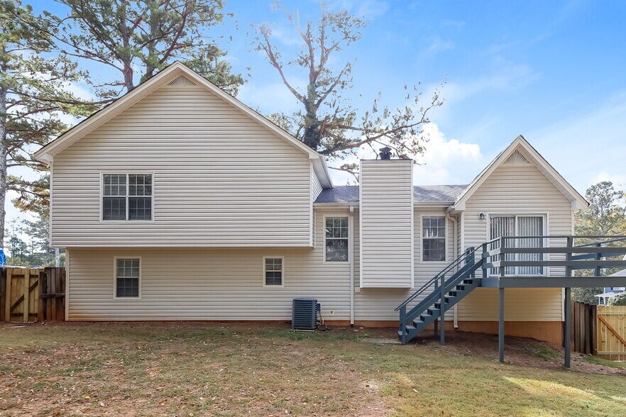 Building Photo - 1622 Cumberland Club Rd SW