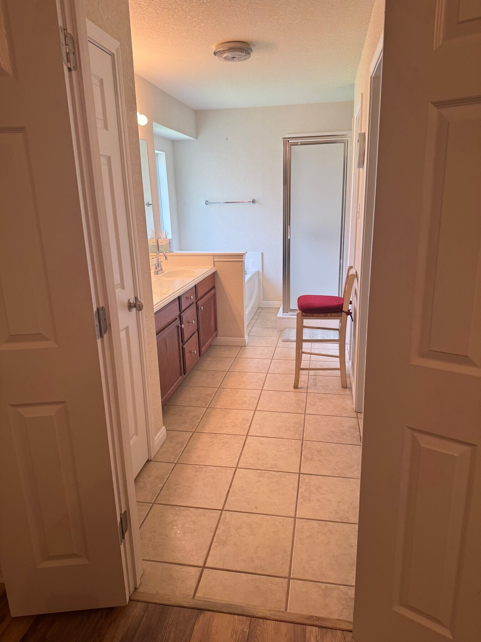 Building Photo - 713 Heston Cir