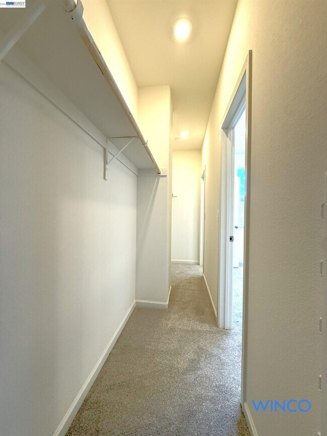 Building Photo - 3810 Norbridge Ave