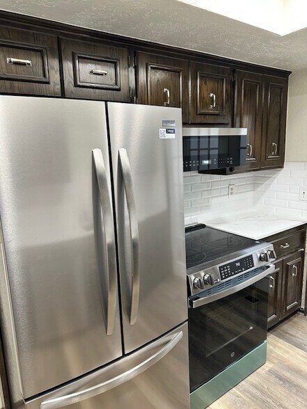 Building Photo - 839 NW 111th St