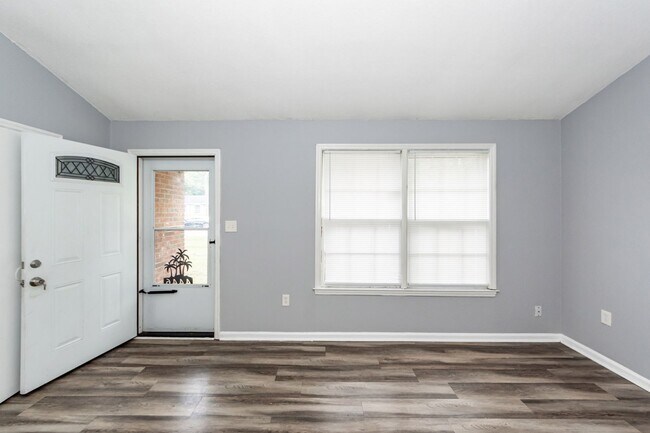 Building Photo - 4446 Farmwood St