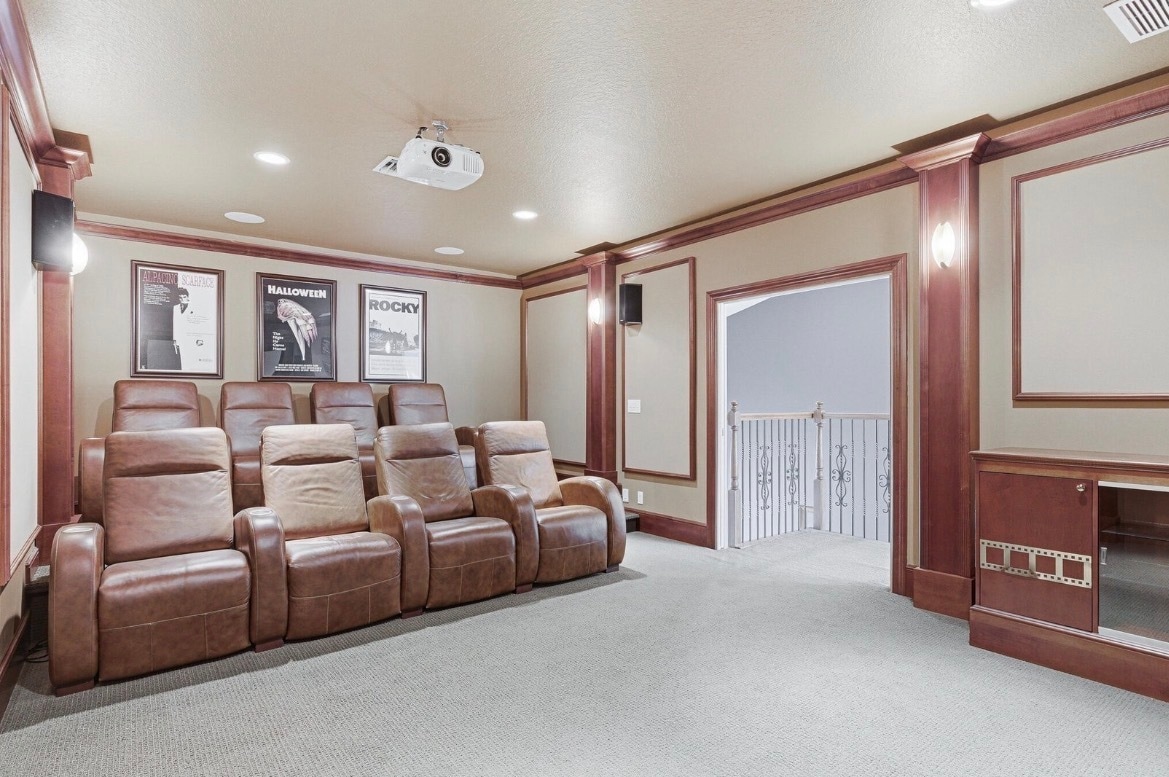 Building Photo - 17550 Circle Pond Ct