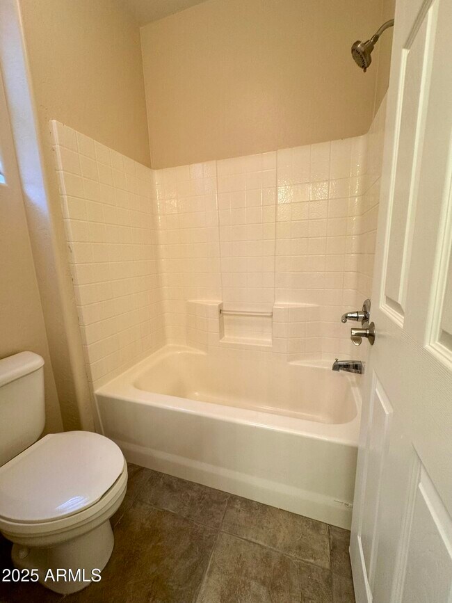 Building Photo - 2671 S Dragoon Dr