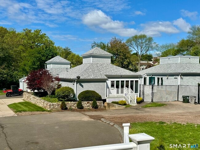 Building Photo - 219 Crosswoods Rd