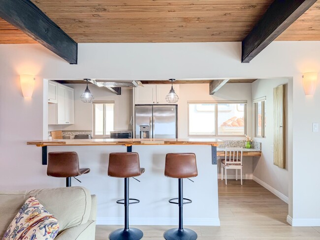 Building Photo - 1327 Devon Ln