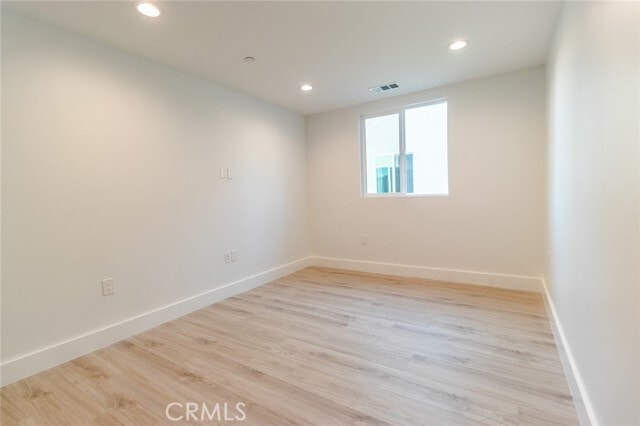 Building Photo - 5016 Pickford St