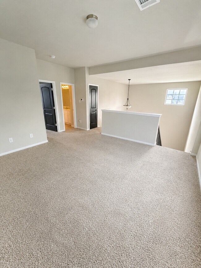 Building Photo - 2291 Raider Dr