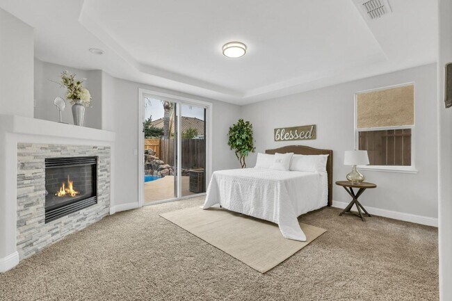 Building Photo - Gorgeous East Elk Grove Home