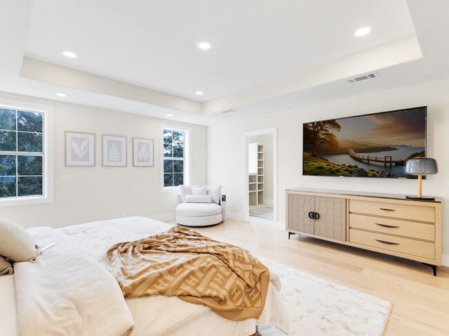 Building Photo - 5 Kings Heath