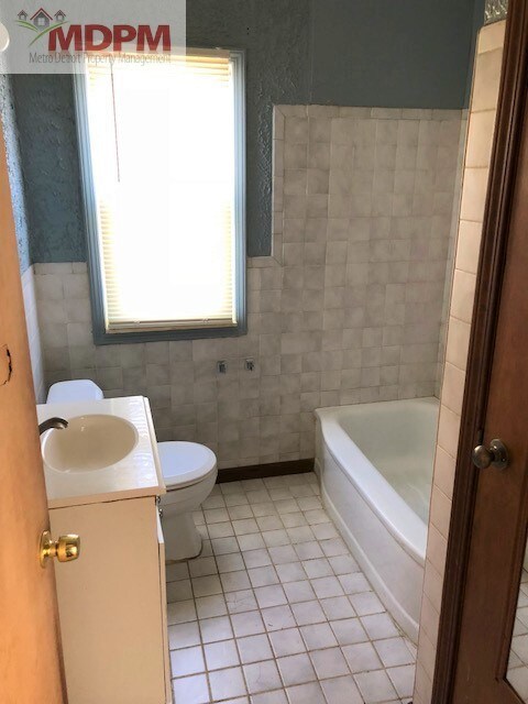 Building Photo - 24537 Dale Ave