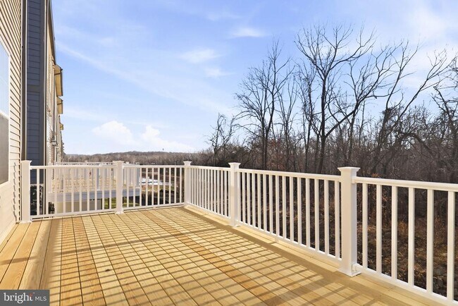 Building Photo - 1011 Venifena Terrace SE