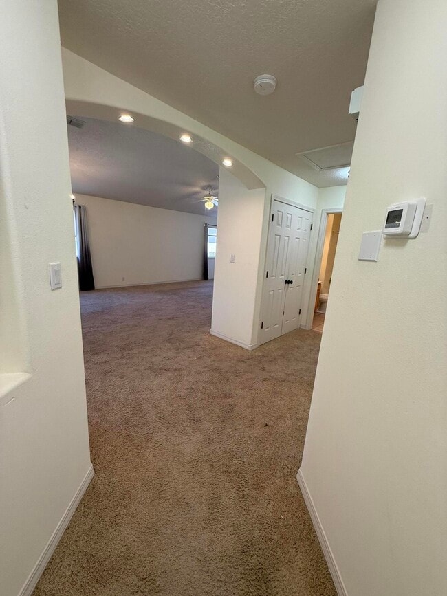 Building Photo - 8319 Santa Clarita St NE