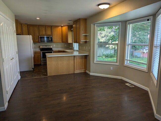 Building Photo - 12396 W Driftwood Dr