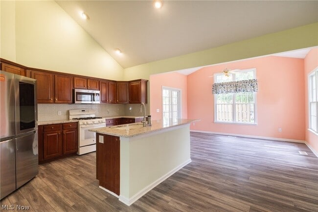 Building Photo - 14480 Quail Ridge Dr