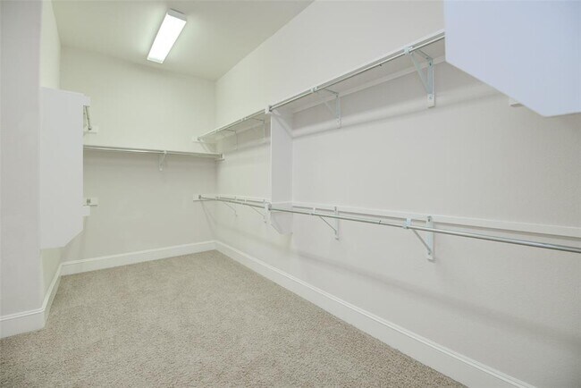 Building Photo - 163 N Almondell Way
