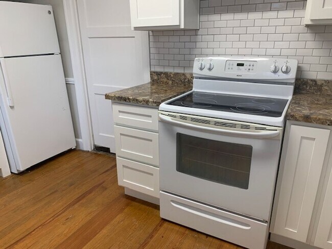 Building Photo - Chevy Chase Charmer     240318