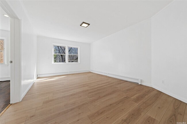 Building Photo - 87-47 Myrtle Ave