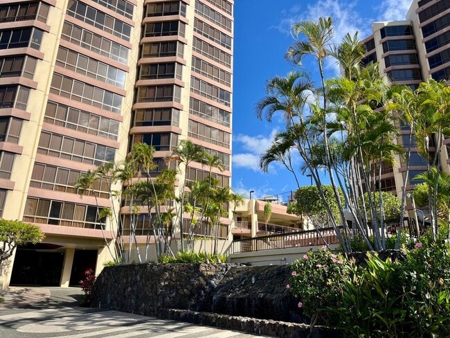 Building Photo - Punchbowl- Continental Plaza: Large 2BR, 2...