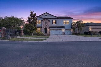 Building Photo - 1389 Heritage Landings Dr