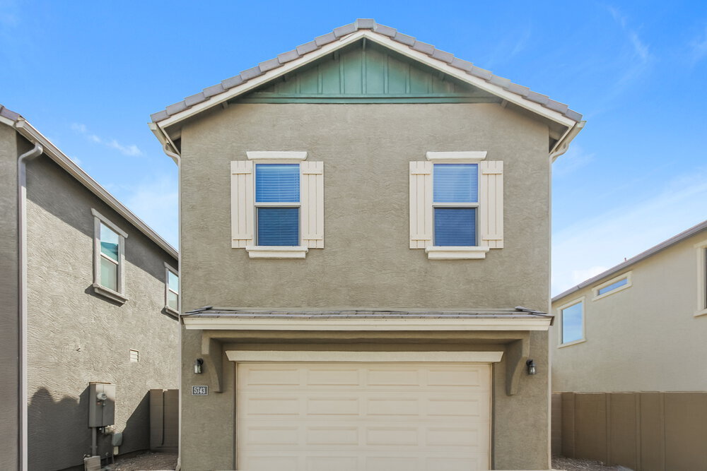 Building Photo - 5743 W Warner St