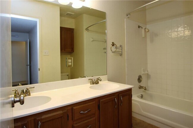 Building Photo - 3205 Blazing Star Trail