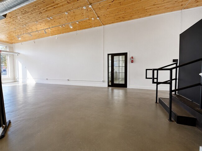 Building Photo - 129-133 S Fulton St