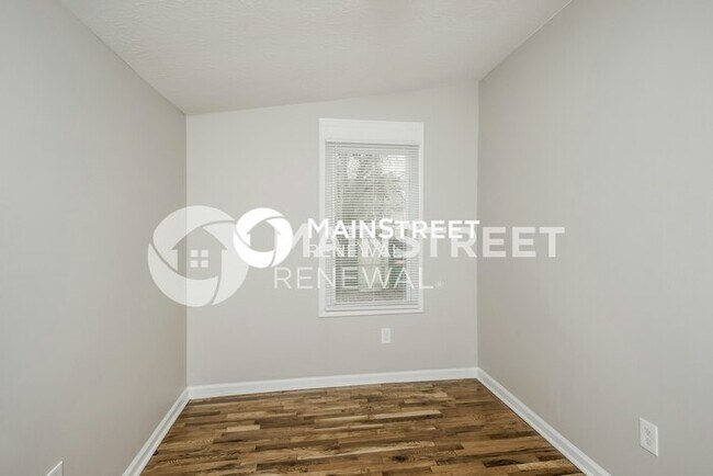 Building Photo - 3 Bedroom Pet-Friendly Home in Louisville,...