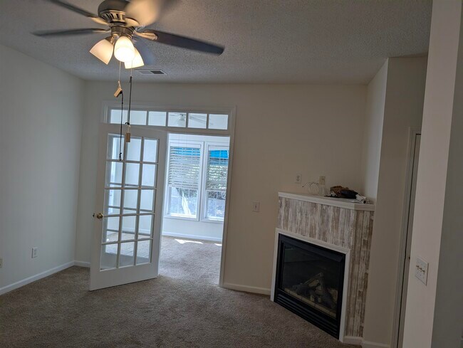 Building Photo - 9734 Leyland Dr