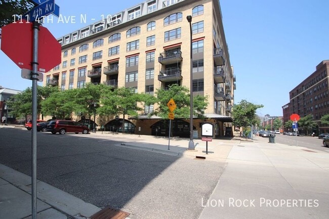 Building Photo - 111 N 4th Ave