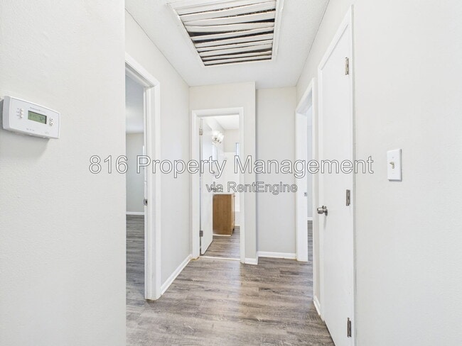 Building Photo - 8034 Campbell St