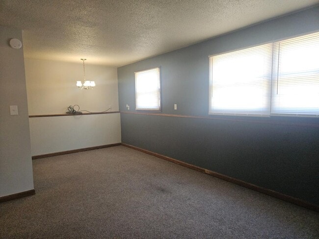 Building Photo - 708 N Campbell St