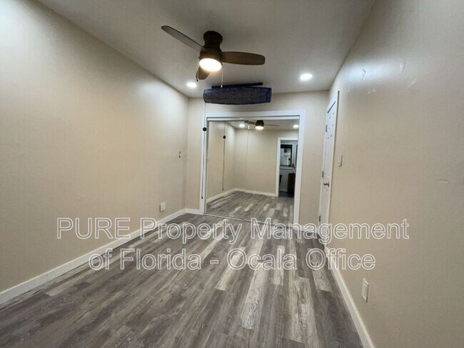 Building Photo - 4211 SW 6th Ave