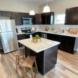 Building Photo - 617-619 Dara - 617