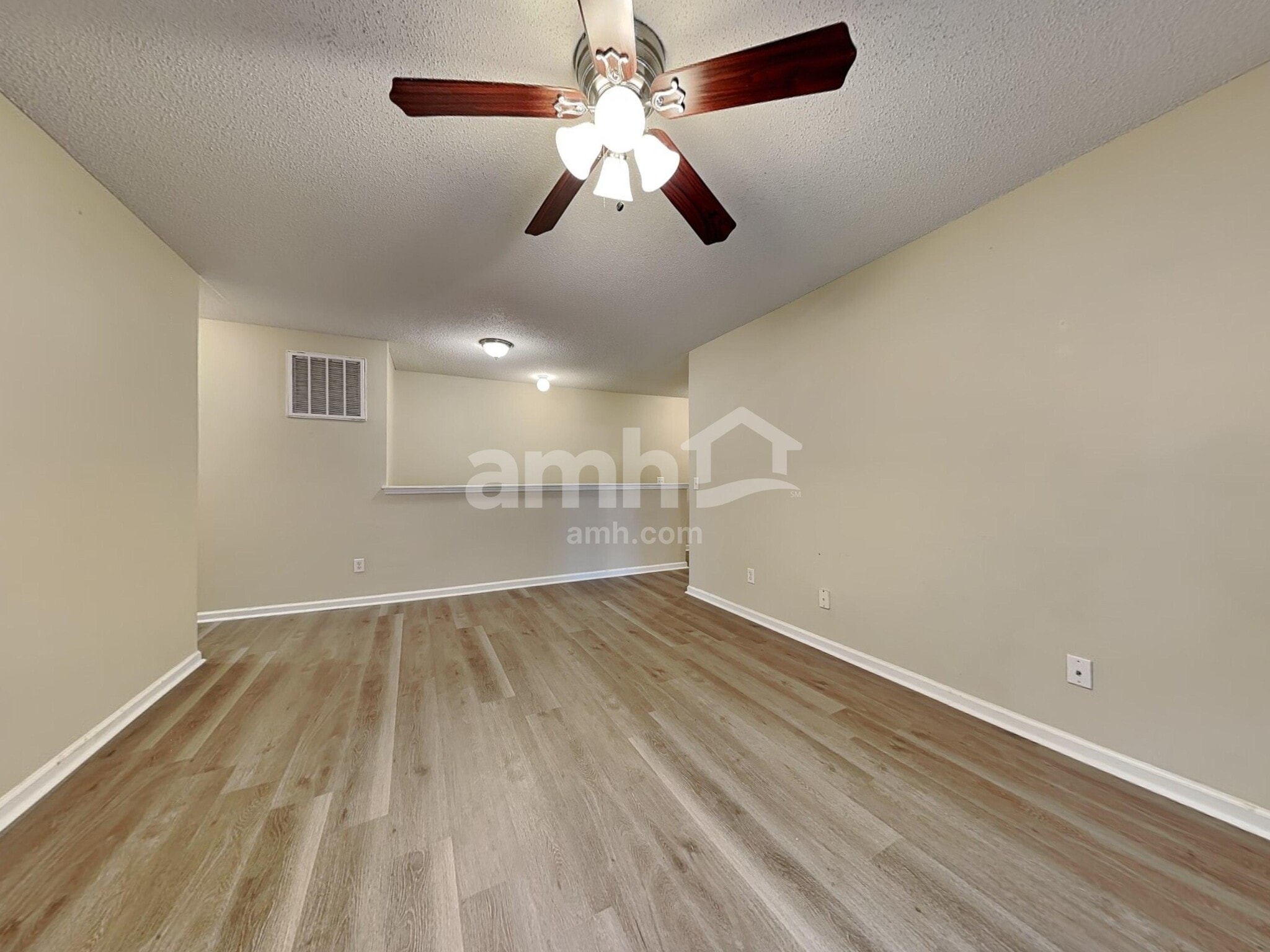 Building Photo - 1 Holly Springs Cir