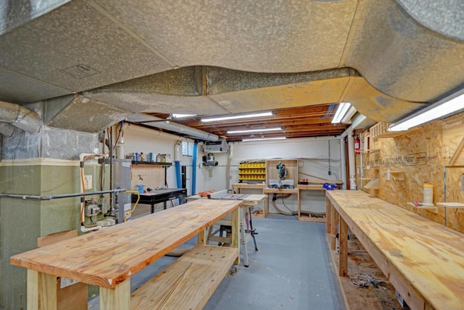 Building Photo - 606 Wyoming Ave