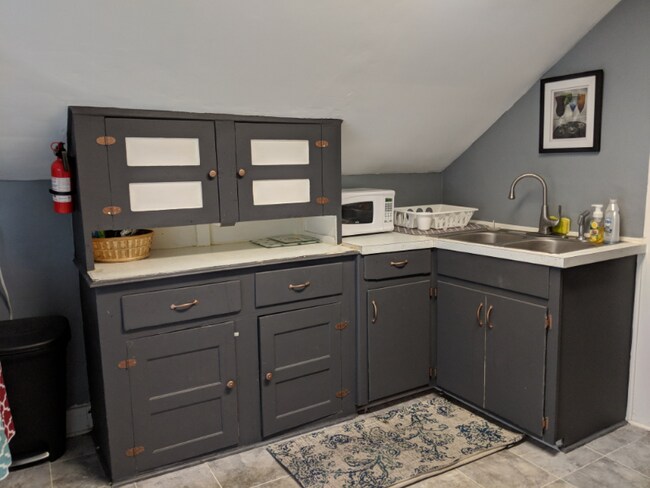 Building Photo - 57 Mayfield Ave