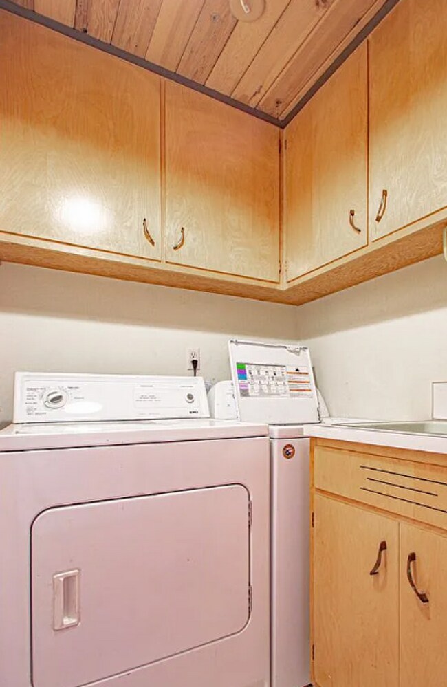 Building Photo - HALF MONTH FREE OF RENT Charming A-Frame H...