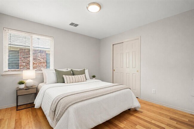Building Photo - 1511 Nettie Dr